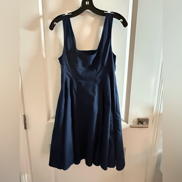 NWOT- Navy Theory Fit and Flare Dress in Sleek Poplin - Size 6 - Picture 4 of 10